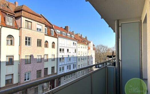 ... großem Balkon und tollem Ausblick.