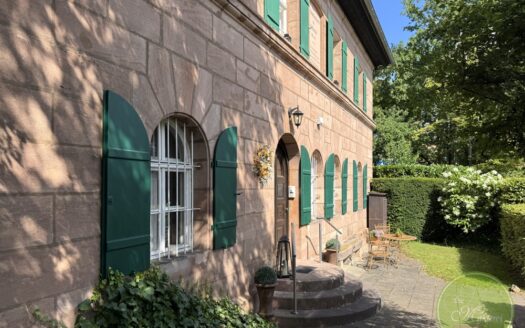IHRE Familien-Residenz in ...